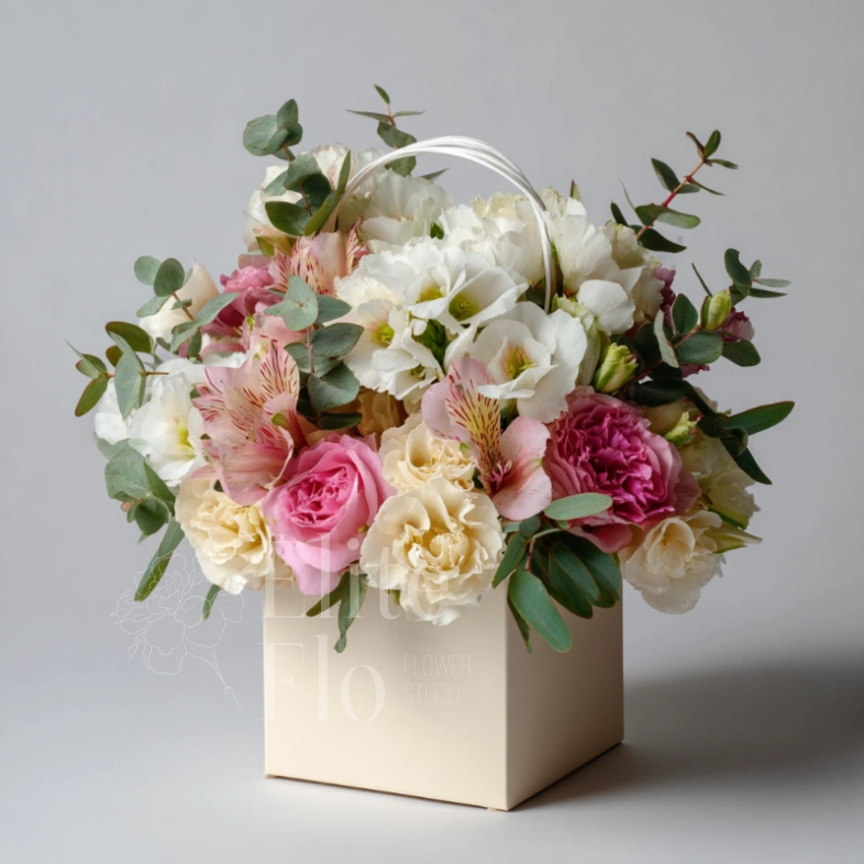 Цветы в сумочке &laquo;Прогулка по Парижу&raquo;