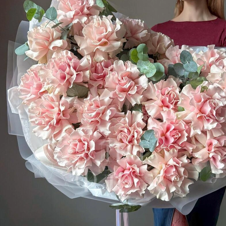 Роскошный букет из 25 Французских роз