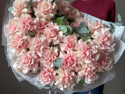 Роскошный букет из 25 Французских роз