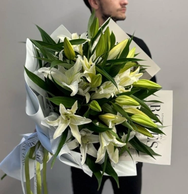 Совершенство букет из 5 лилий