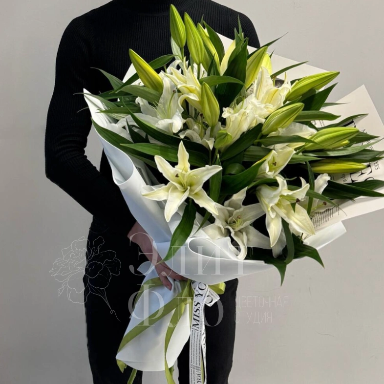 Совершенство букет из 5 лилий