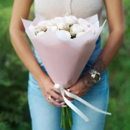 Кустовые розы Мадам Бомбастик 2