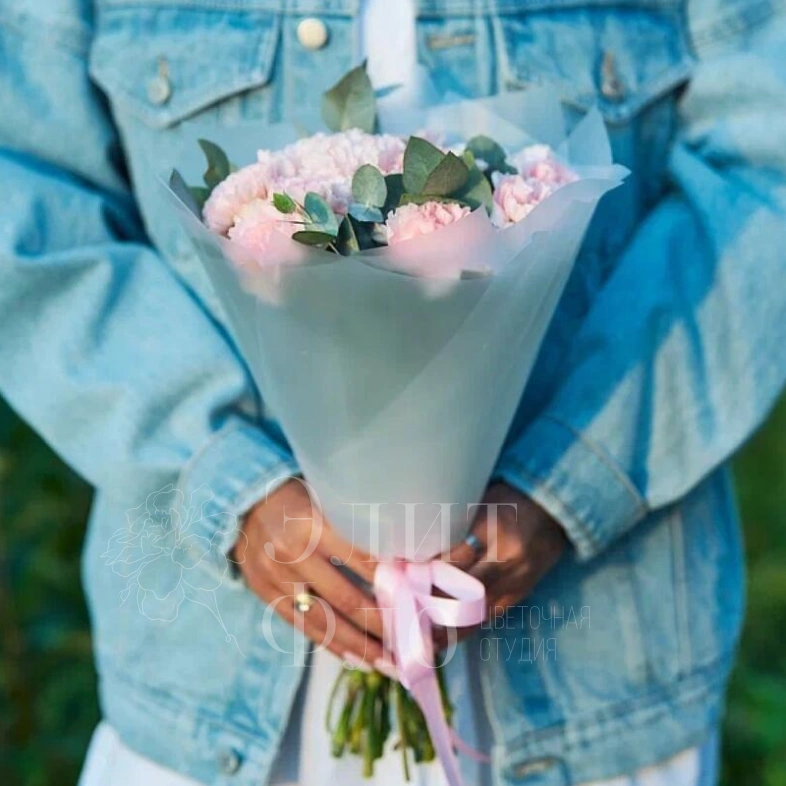 Букет из 11 розовых диантусов