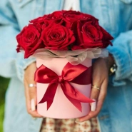 15 красных розтв шляпной коробочке 2