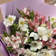 Букет из 11 альстромерий 2