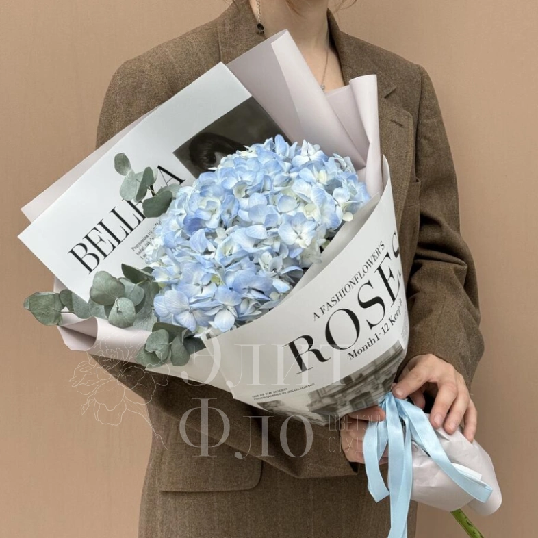 Голубая Гортензия с эвкалиптом