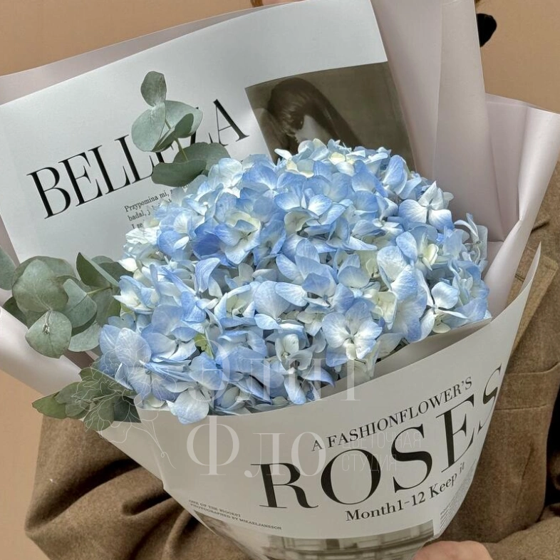 Голубая Гортензия с эвкалиптом