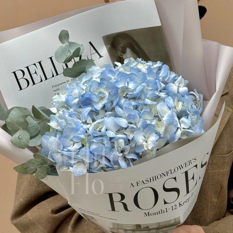 Голубая Гортензия с эвкалиптом