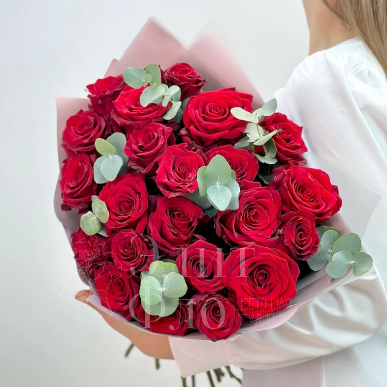 Букет из 23 бордовых роз