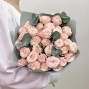 Букет из 9 пионовидных роз 2