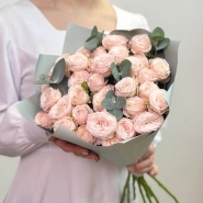 Букет из 9 пионовидных роз 3