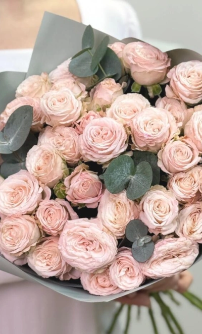 Букет из 9 пионовидных роз