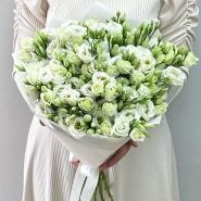 Белые эустомы 1