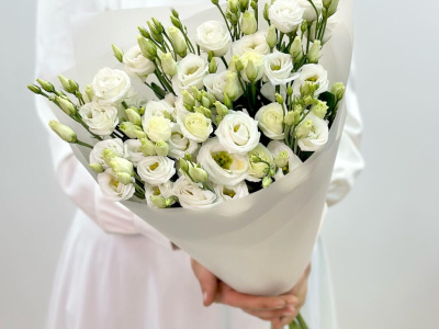Букет из 9 белых эустом