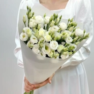 Букет из 9 белых эустом 1