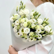 Букет из 9 белых эустом 2