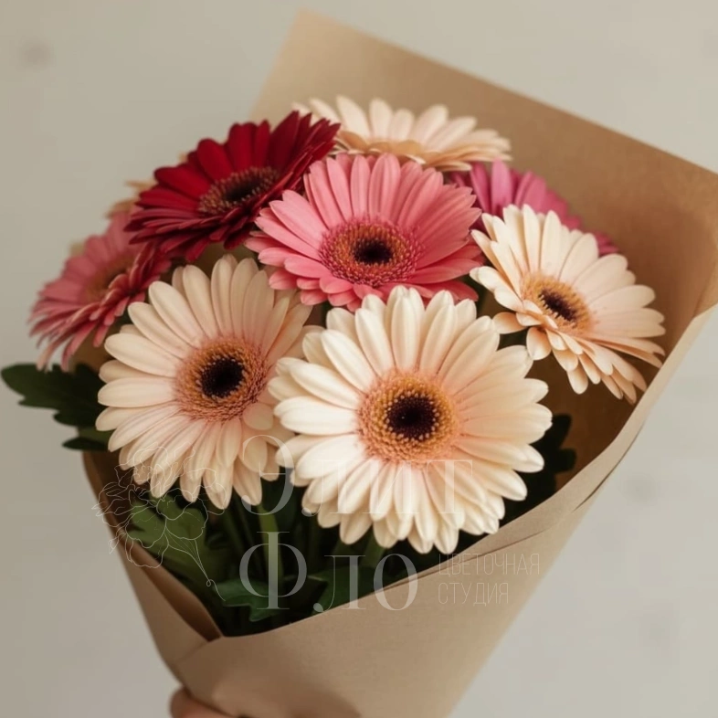 Букет из 9 ярких гербер