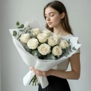 Белые розы Elegance 0