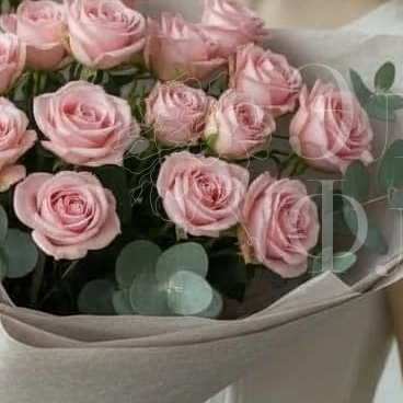 Розовый букет нежности