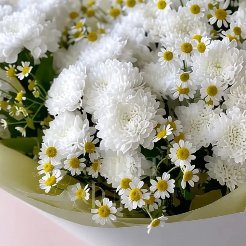 Эффктный полевой букет