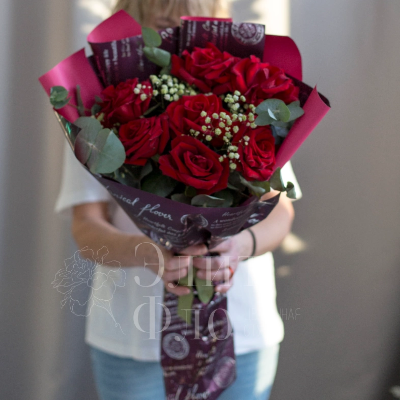 Букет из 9 красных роз