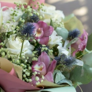 Авторский букет с орхидеей 3