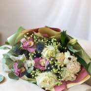 Авторский букет с орхидеей 4