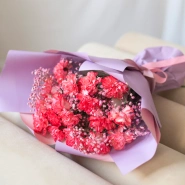 Букет из 19 диантусов и гипсофилы 3