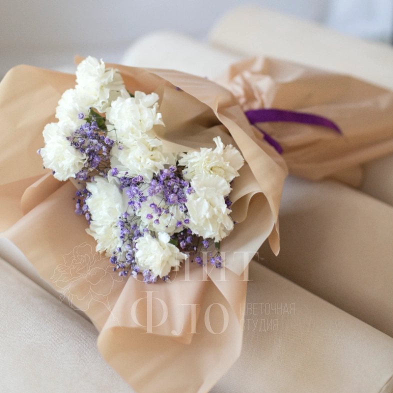 Букет из 11 диантусов