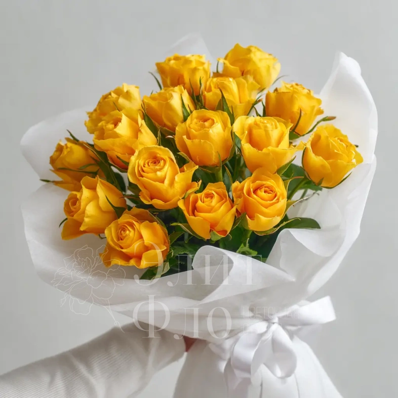 15 желтых кенийских роз 50 см