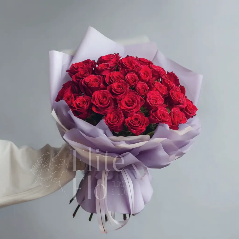 Красные розы &laquo;Чувства без слов&raquo;